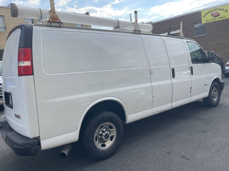 2018 GMC Savana 2500