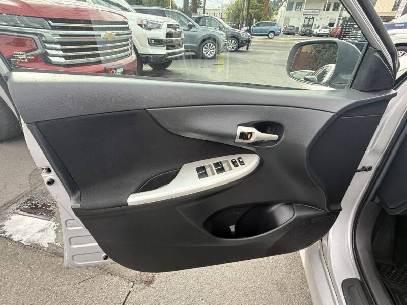 2011 Toyota Corolla S