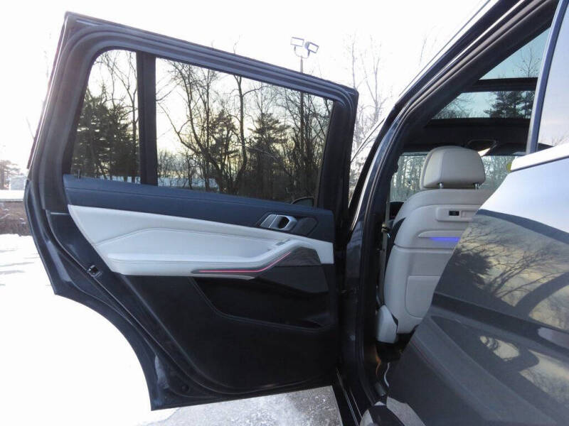 2019 BMW X7 xDrive50i