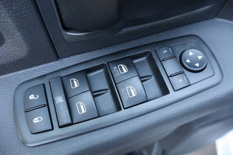 2012 RAM 2500 ST