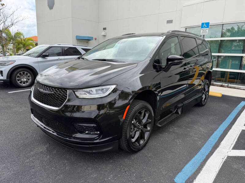 2021 Chrysler Pacifica Touring L