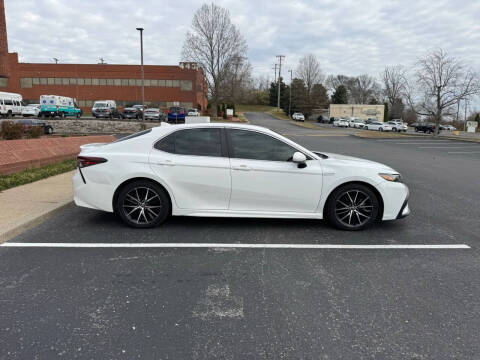 2021 Toyota Camry Hybrid SE
