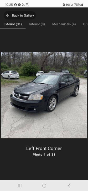 2012 Dodge Avenger SXT Plus's photo