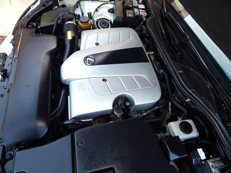 2005 Lexus LS 430