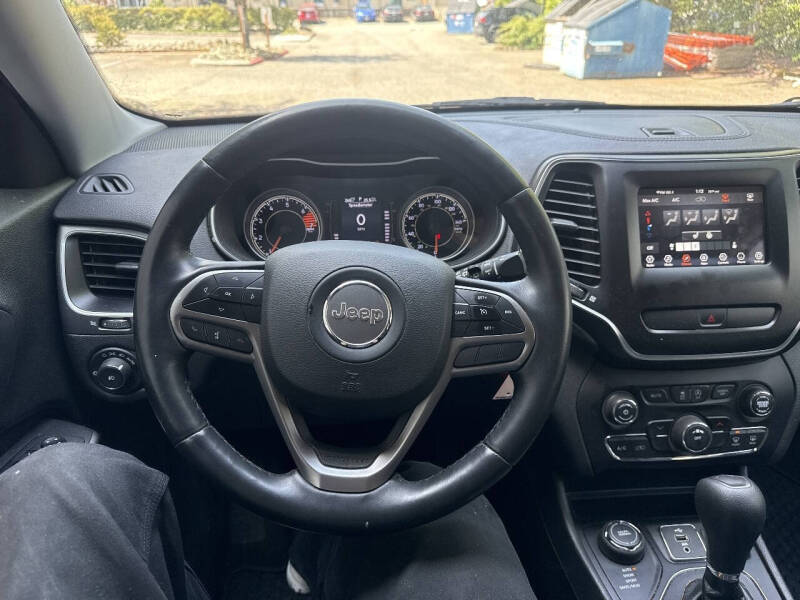 2019 Jeep Cherokee Latitude