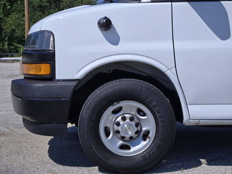 2021 Chevrolet Express 2500