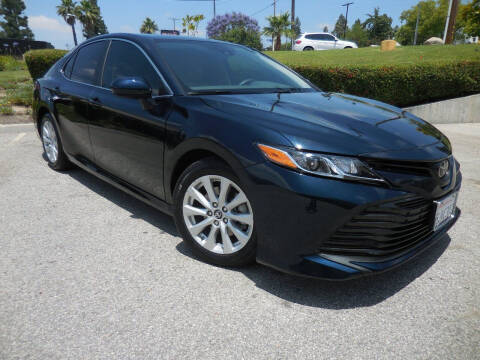 2019 Toyota Camry for sale at ARAX AUTO SALES in Tujunga CA