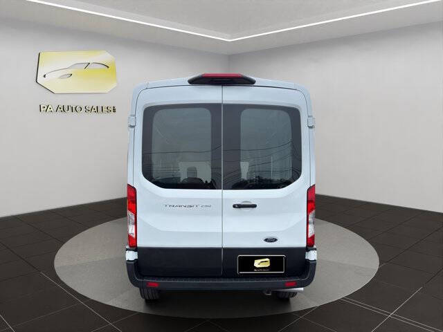 2025 Ford Transit 250