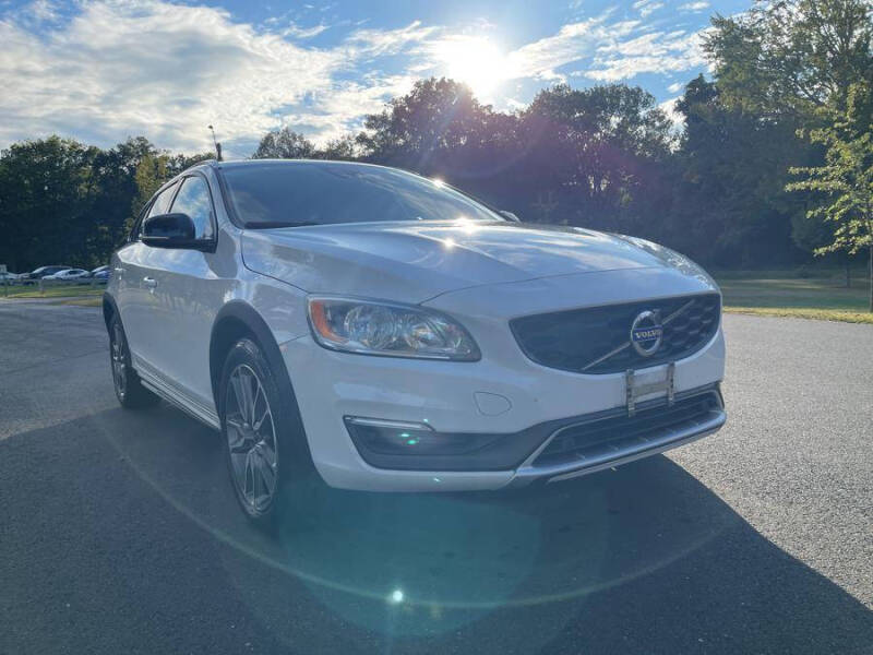 2015 Volvo V60 Cross Country T5