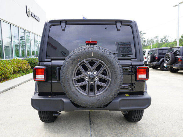 2024 Jeep Wrangler Sport RHD