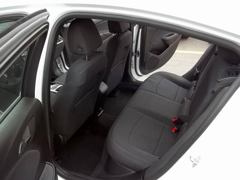 2017 Chevrolet Cruze LT Auto