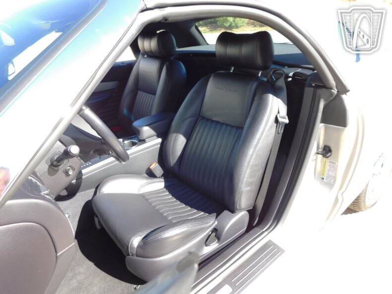 2005 Ford Thunderbird Deluxe