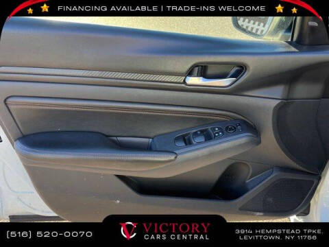 2022 Nissan Altima 2.5 SR