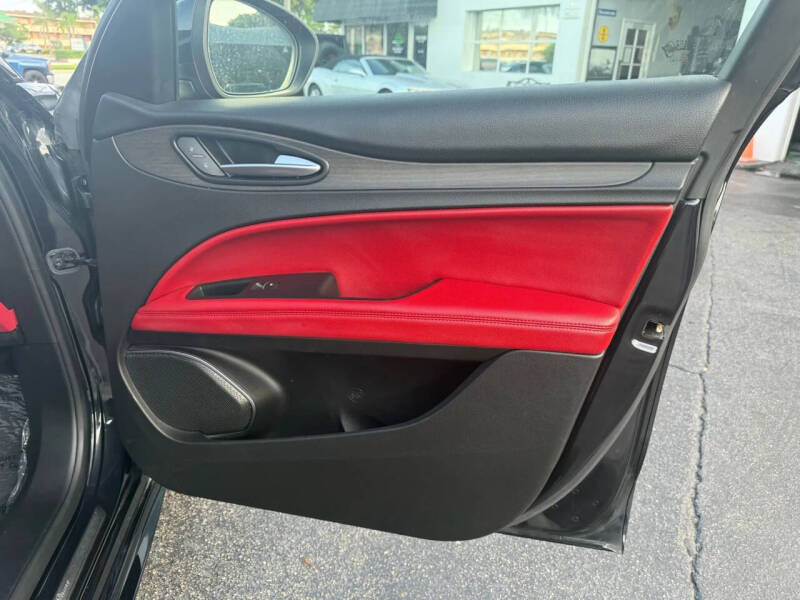 2021 Alfa Romeo Stelvio