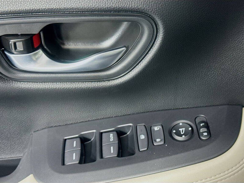2027 Honda HR-V LX