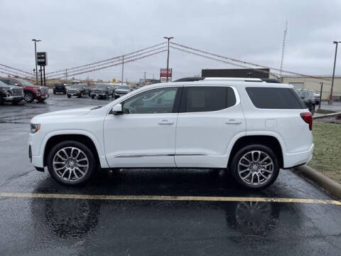 2023 GMC Acadia Denali