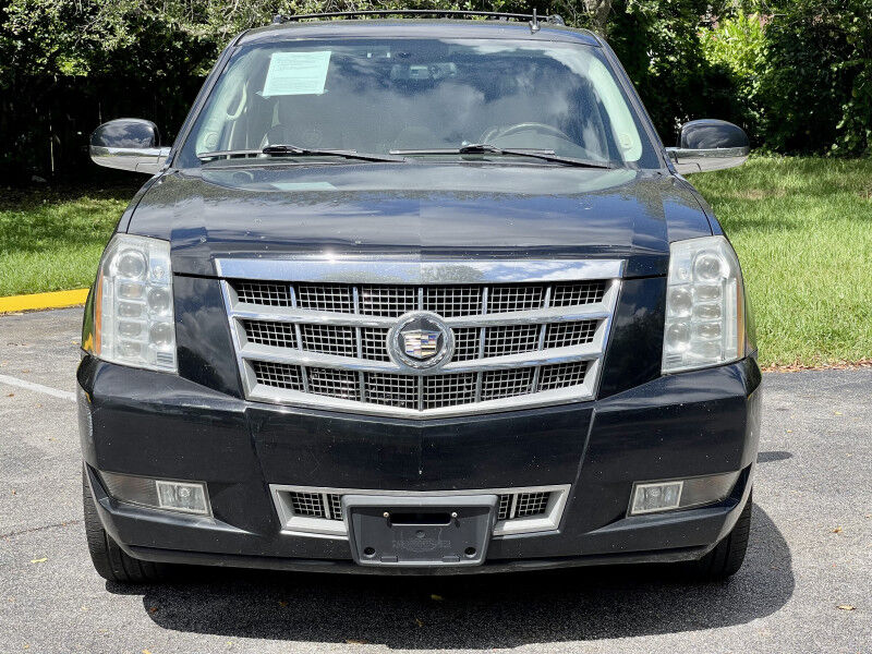 2009 Cadillac Escalade  - $9,995
