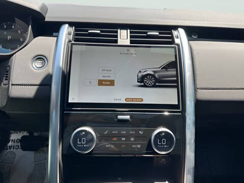 2025 Land Rover Discovery P300 S