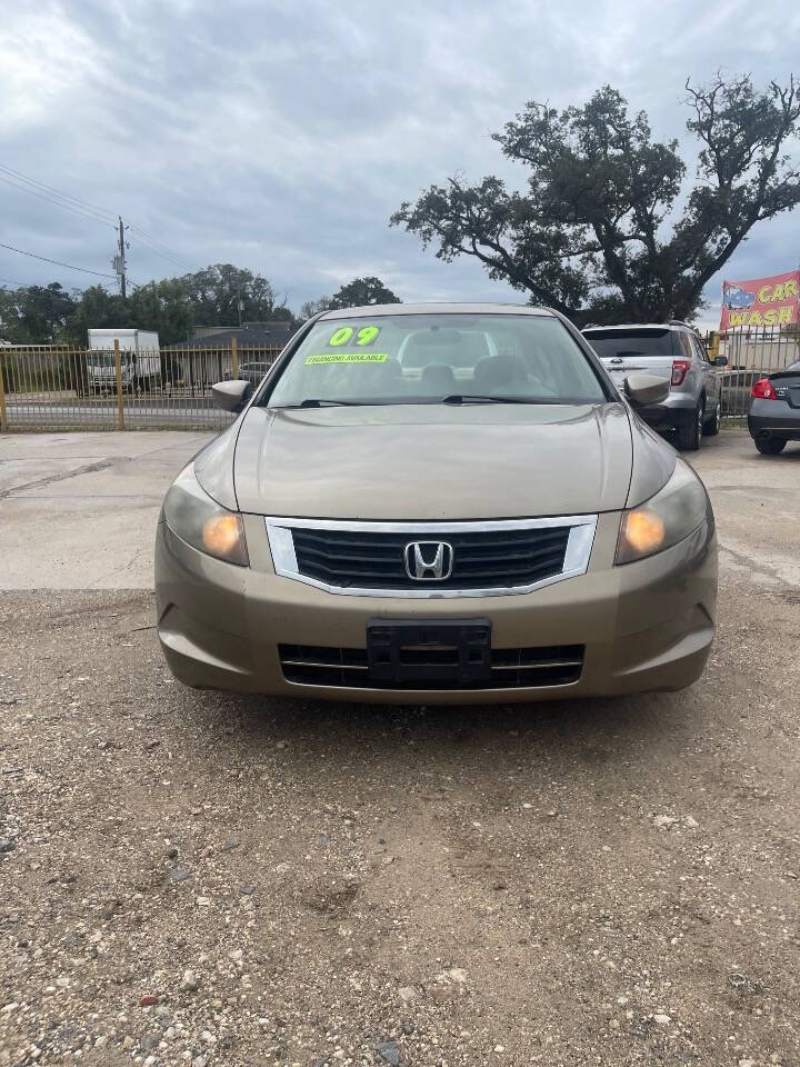 2009 Honda Accord for sale at Familia Motors in Houston, TX