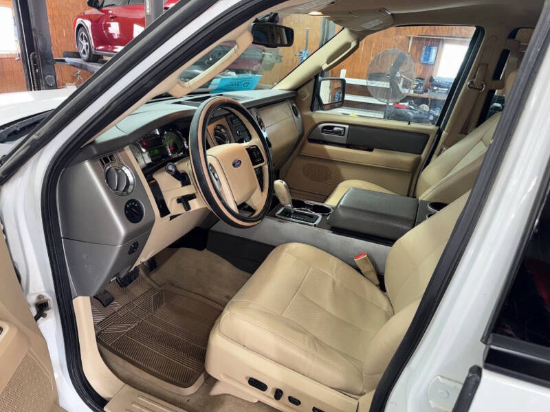 2011 Ford Expedition XLT