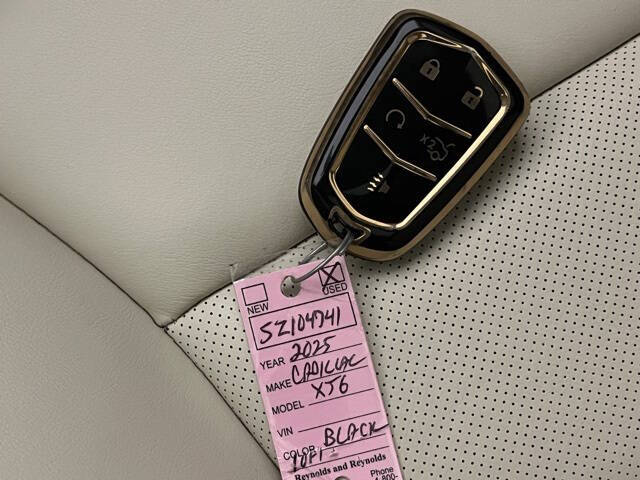 2025 Cadillac XT6 Premium Luxury