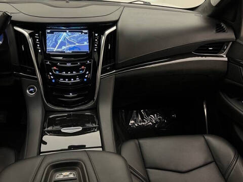 2019 Cadillac Escalade Platinum