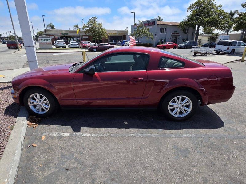 2007 Ford Mustang V6 Deluxe