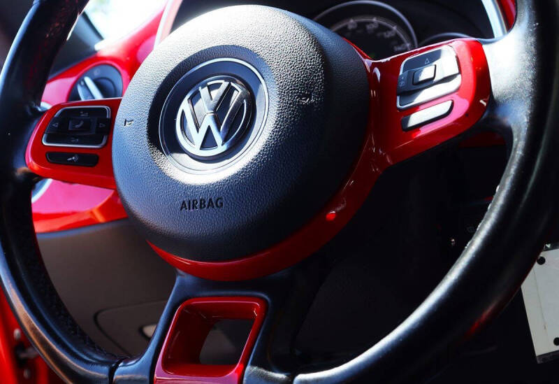 2018 Volkswagen Beetle Convertible 2.0T SE