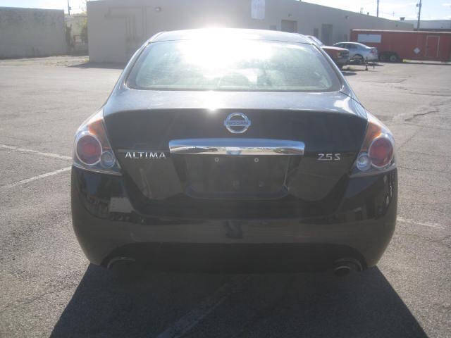 2012 Nissan Altima S photo 6