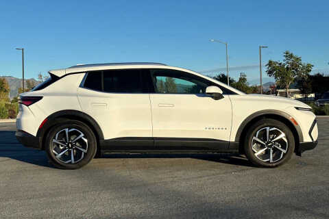 2026 Chevrolet Equinox EV LT 2