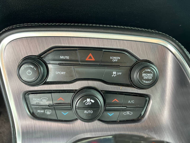 2018 Dodge Challenger SXT