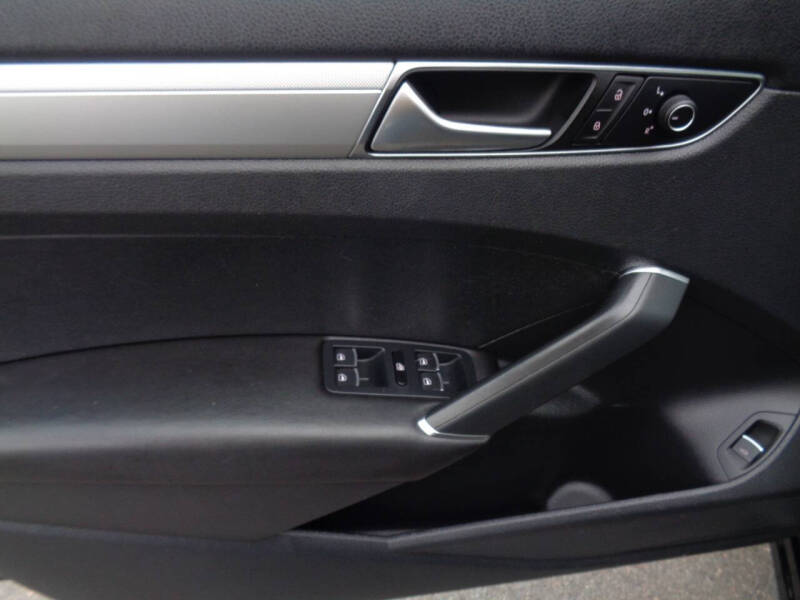 2016 Volkswagen Passat