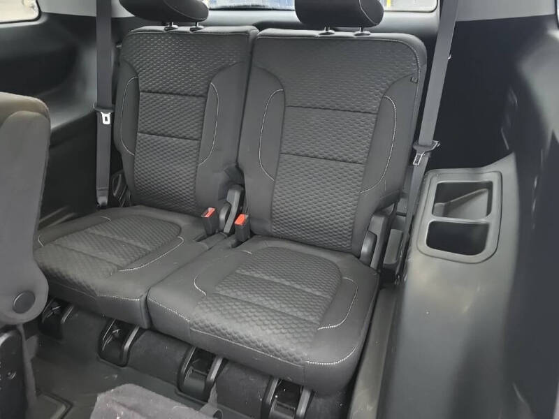 2017 GMC Acadia SLE-2