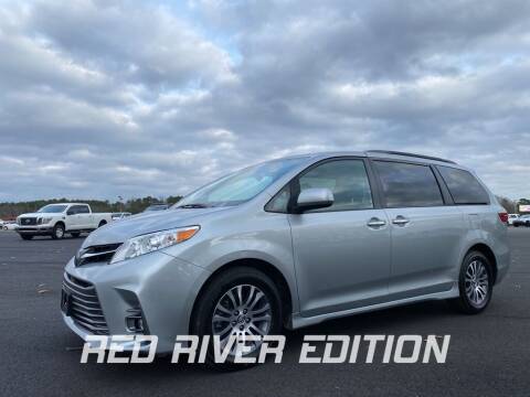 2020 Toyota Sienna for sale at RED RIVER DODGE in Heber Springs AR