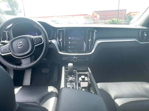 2025 Volvo S60 B5 Core