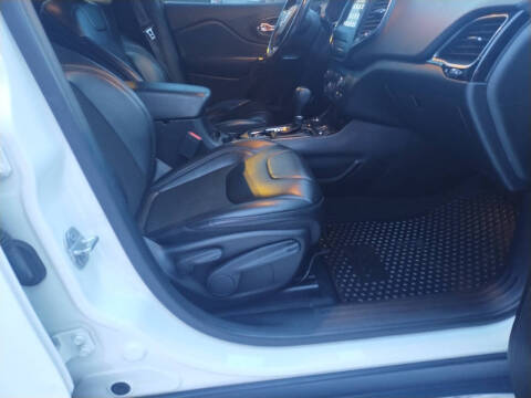 2019 Jeep Cherokee Altitude