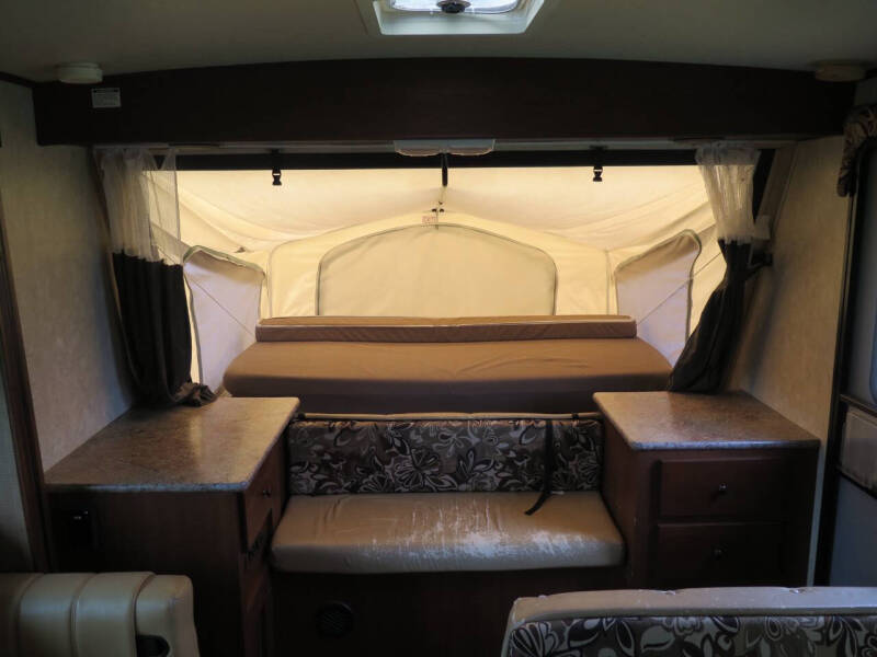 2013 Palomino Solaire