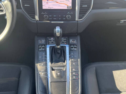 2017 Porsche Macan S