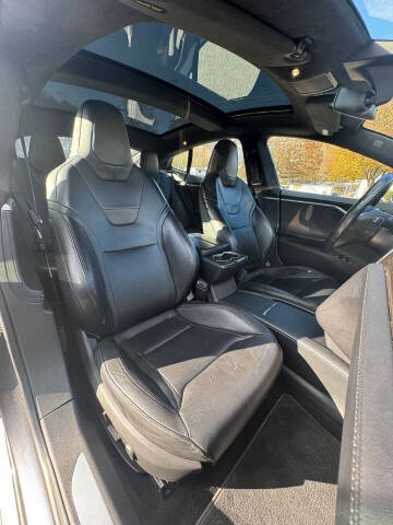 2016 Tesla Model S 75D