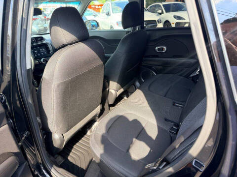 2018 Kia Soul +