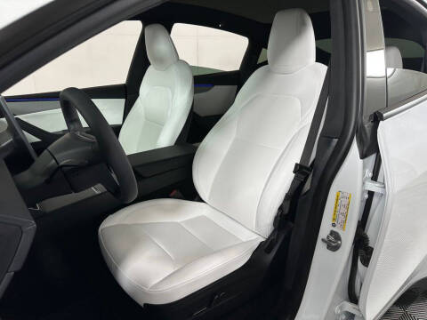 2026 Tesla Model Y Premium