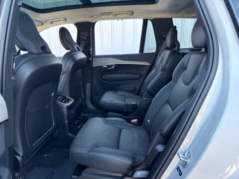 2023 Volvo XC90 Recharge T8 Ultimate Bright Theme 6P