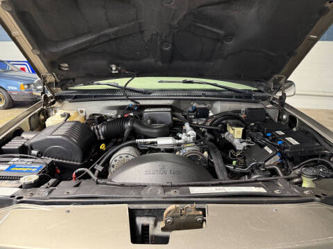 2000 Cadillac Escalade