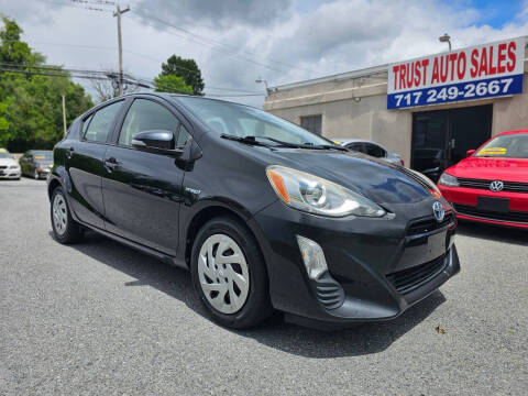 2016 Toyota Prius c Two