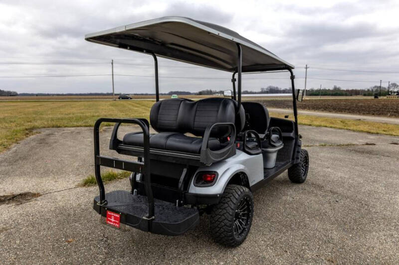 2021 E-Z-GO 6-Passenger