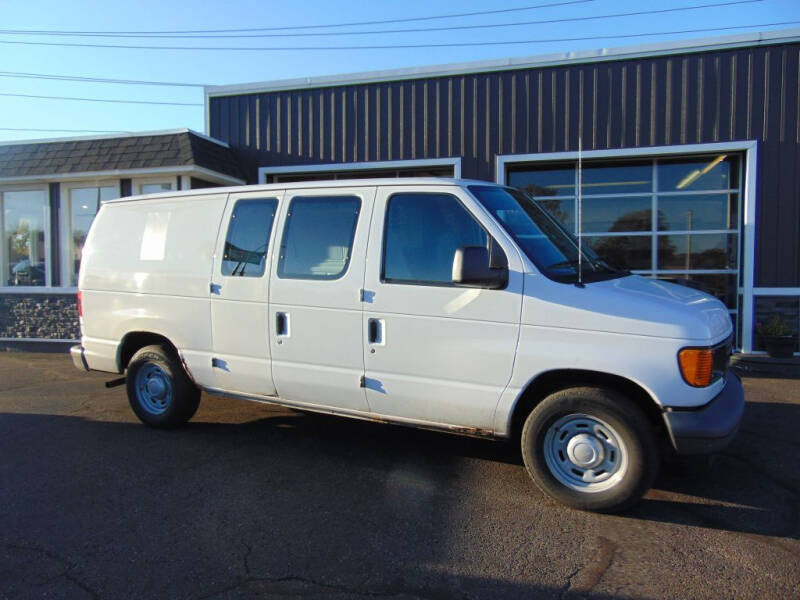 2005 Ford E-Series for sale at Akron Auto Sales in Akron OH