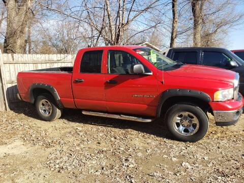 2004 Dodge Ram Pickup 1500 for sale at Northwoods Auto & Truck Sales in Machesney Park IL