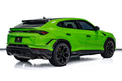 2023 Lamborghini Urus Performante