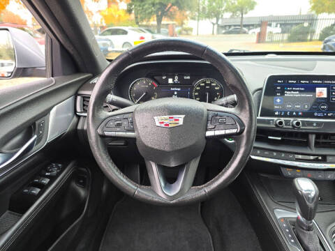 2023 Cadillac CT4 Luxury