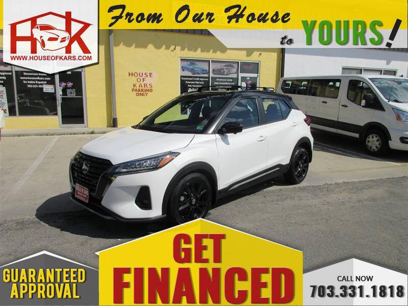 2023 Nissan Kicks SR